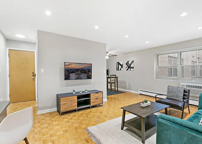 Cozy 1Br Escape, Walk To Dining & Attractions - Oakdale 204 Chicago