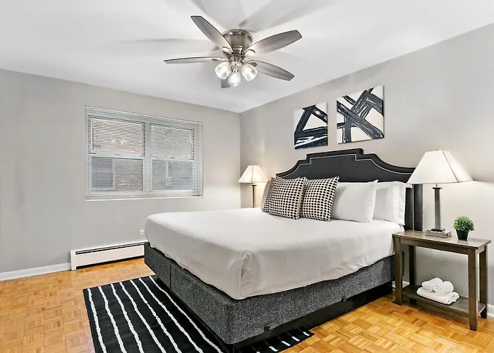 Cozy 1Br Escape, Walk To Dining & Attractions - Oakdale 204 Apartamento